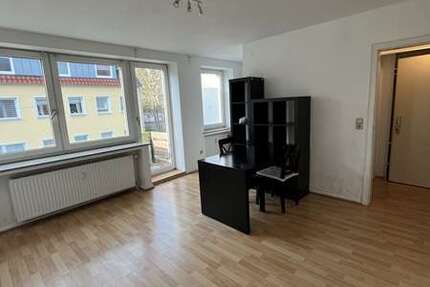 Wohnung Bremerhaven Mitte - 1 Zimmer, 24 m&sup2;, 240&euro; | Angebot:24405833