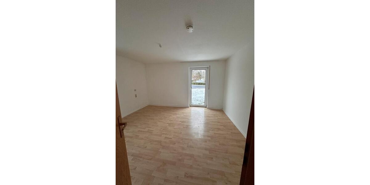 3-Zimmer-Wohnung mit Einbauküche, Terrasse & Garage – 78 m² 1 zimmer