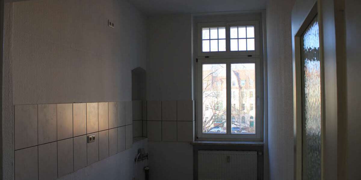geräumige 3-Raum Wohnung mit Balkon & Badewanne * Einbauküche möglich - Appartement Magdeburg Stadtfeld Ost | Angebot:10094192