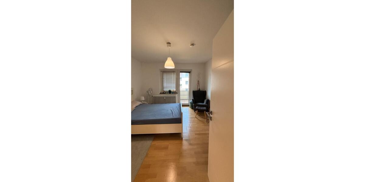 Wohnen auf Zeit Düsseldorf Stadtbezirk 6 - 1 Zimmer, 15 m&sup2;, 660&euro; | Angebot:25370130