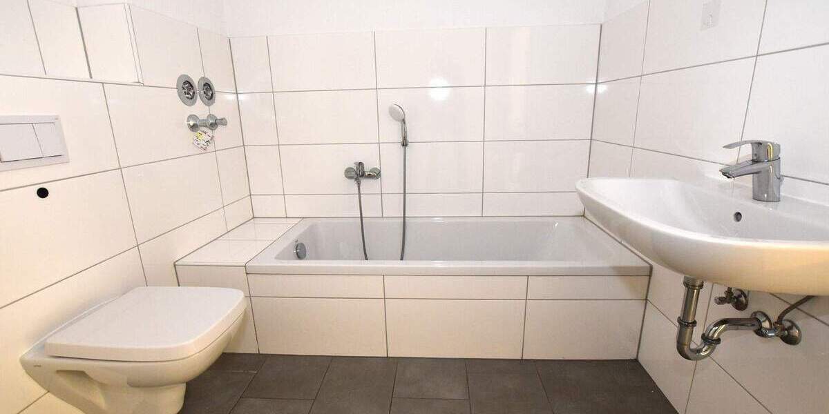 Etagenwohnung Hemer - 2 Zimmer, 83 m&sup2;, 995&euro; | Angebot:26155723