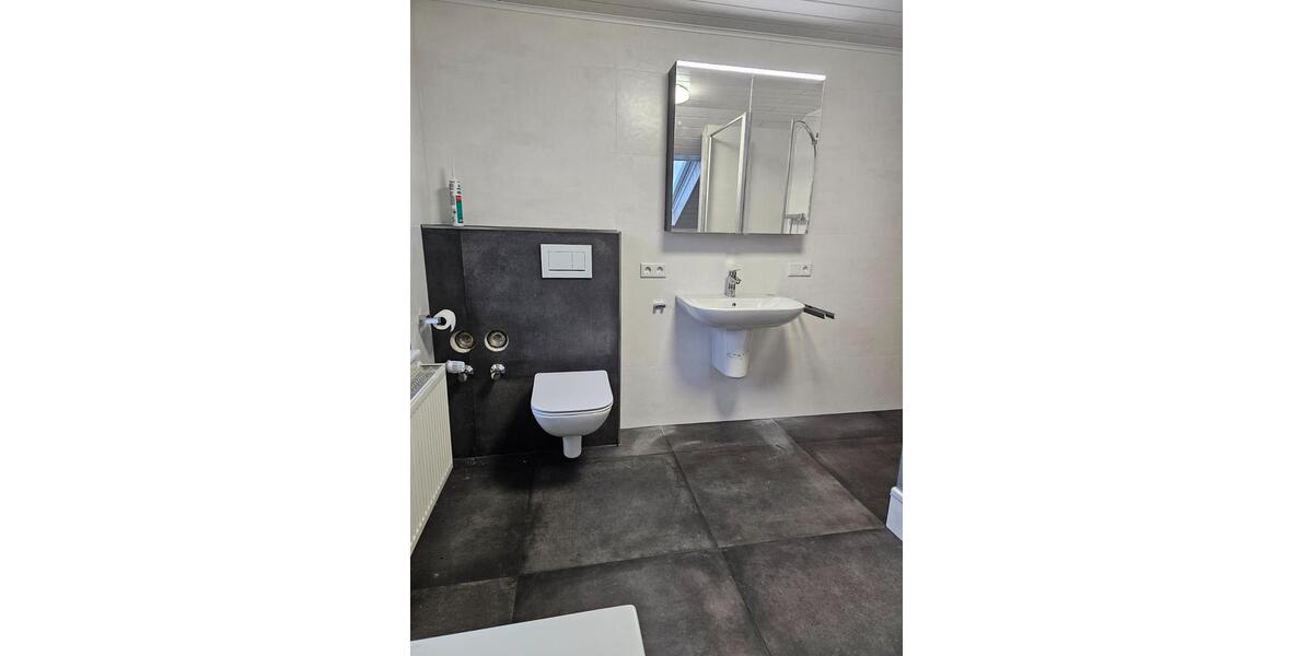 DG-Wohnung mit Balkon, neuer EBK & neuem Bad in Hünfeld-Rückers 3 zimmer