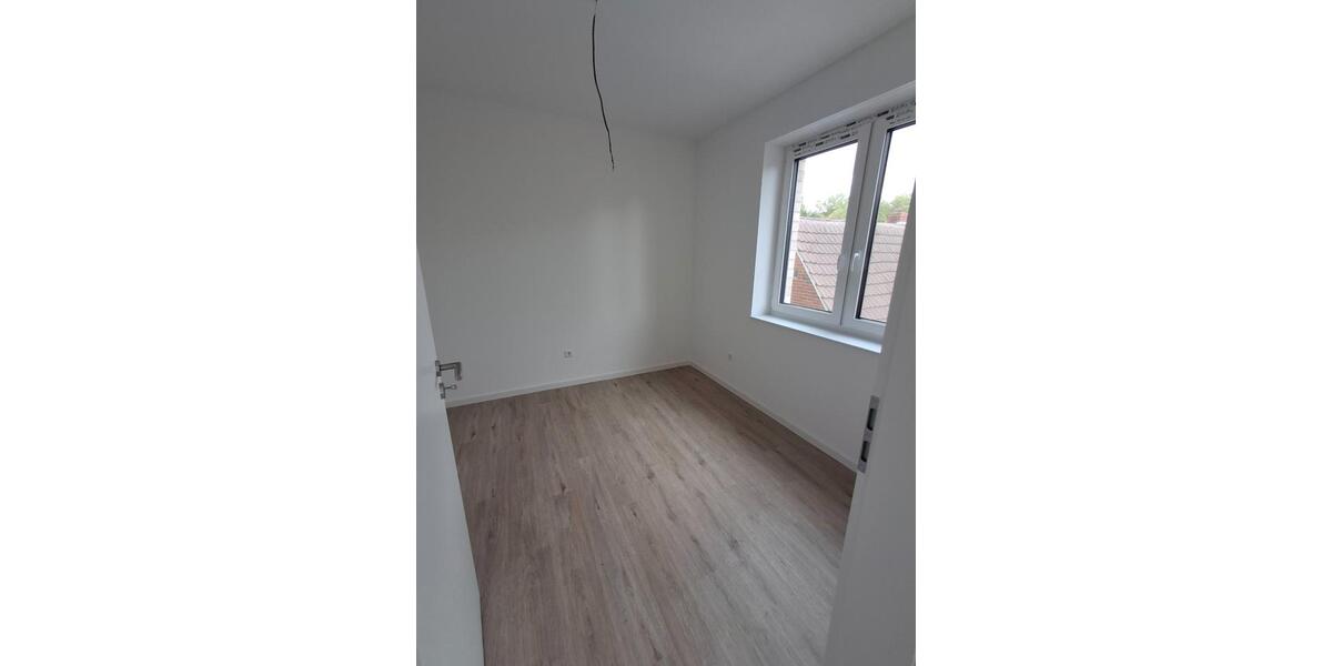 Dachgeschoßwohnung Emsbüren - 3 Zimmer, 80 m&sup2;, 880&euro; | Angebot:26562573