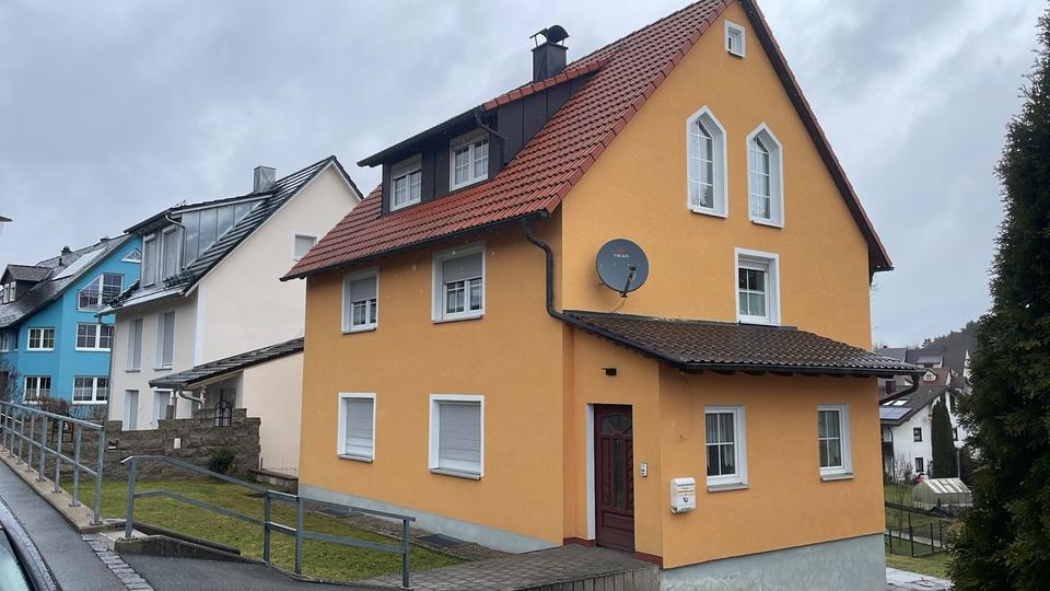 Erdgeschoßwohnung Kirchenthumbach - 2 Zimmer, 65 m&sup2;, 690&euro; | Angebot:26313111