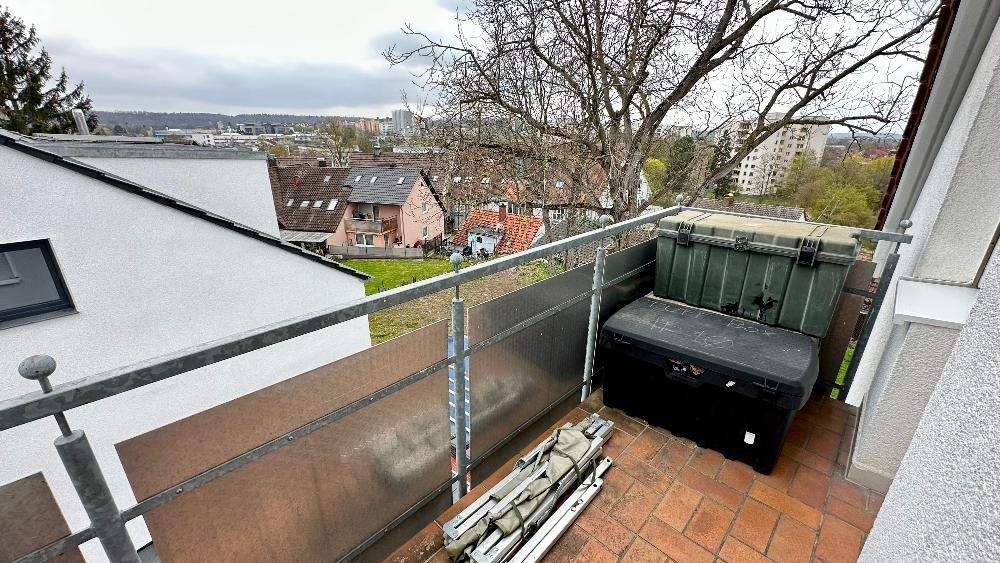 Etagenwohnung Böblingen - 3 Zimmer, 95 m&sup2;, 2.100&euro; | Angebot:24990770