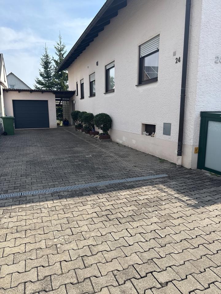 Schöne 4-Zimmer-Wohnung (102 m²) in Hemhofen
