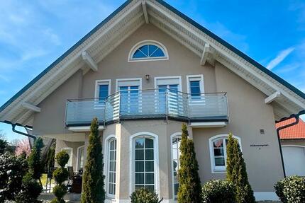 Haus Abensberg - 8 Zimmer, 180 m&sup2;, 2.150&euro; | Angebot:26121492