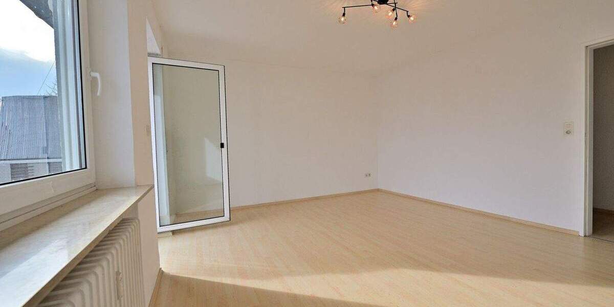 Etagenwohnung Schwabach Limbach - 4 Zimmer, 98 m&sup2;, 980&euro; | Angebot:25096329