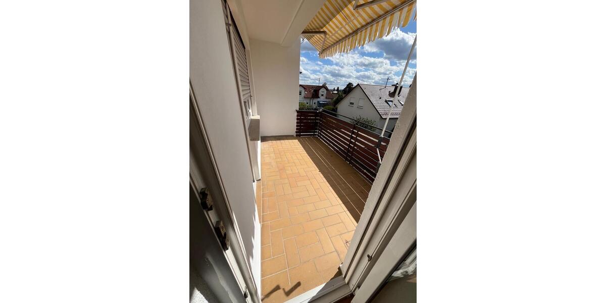 Etagenwohnung Baltmannsweiler - 4 Zimmer, 87 m&sup2;, 1.200&euro; | Angebot:26634518