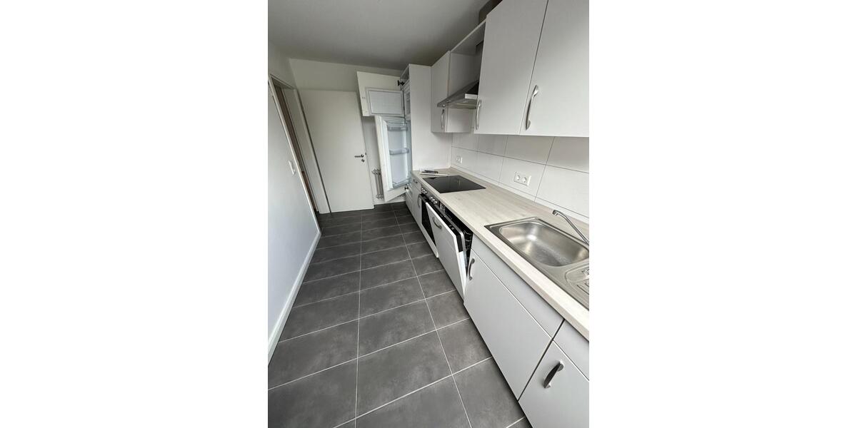 Dachgeschoßwohnung Oldendorf - 3 Zimmer, 90 m&sup2;, 810&euro; | Angebot:25944740