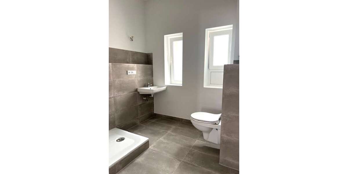 Wohnung zum Mieten in Frankfurt am Main 2.150 € 108 m² 3 zimmer