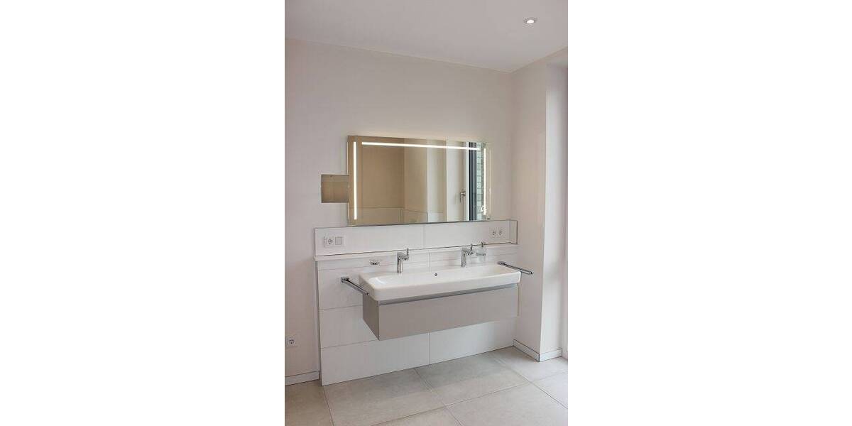 Etagenwohnung Bielefeld Jöllenbeck - 3 Zimmer, 108 m&sup2;, 1.188&euro; | Angebot:26128332