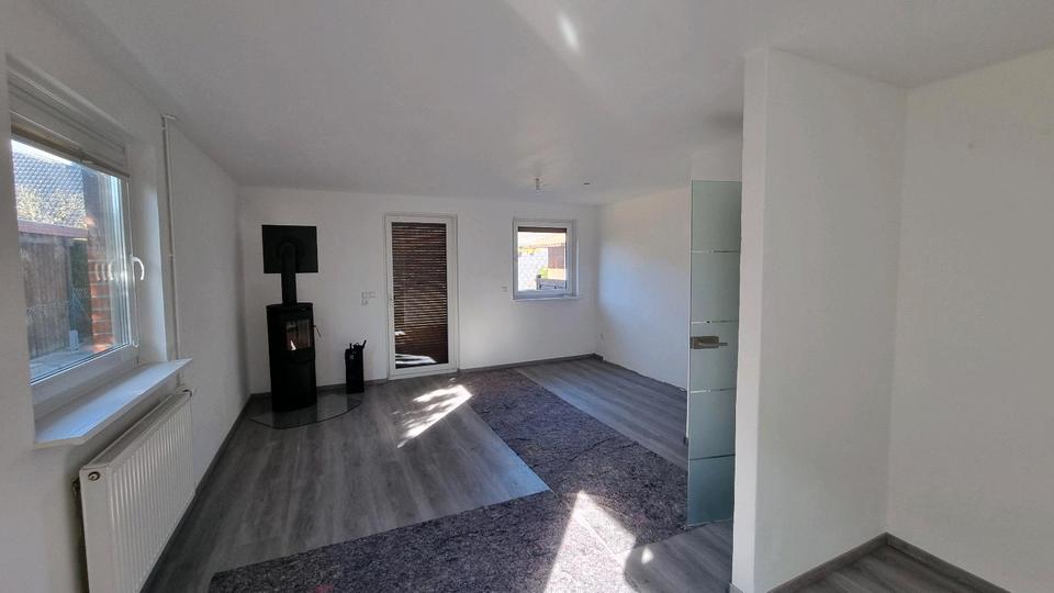 Einfamilienhaus Westerrönfeld - 6.5 Zimmer, 140 m&sup2;, 1.500&euro; | Angebot:24703243