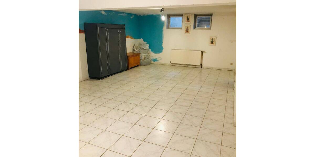Reihenmittelhaus Hamburg Schnelsen - 6 Zimmer, 150 m&sup2;, 3.500&euro; | Angebot:25985928