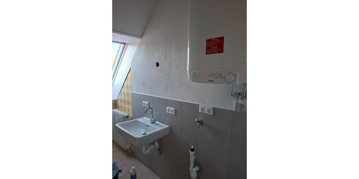 Dachgeschoßwohnung Amberg - 4 Zimmer, 87 m&sup2;, 880&euro; | Angebot:24382320