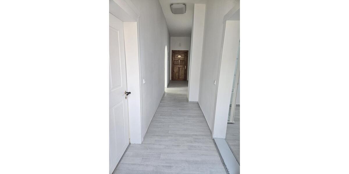 Etagenwohnung Diesdorf - 3.5 Zimmer, 97 m&sup2;, 420&euro; | Angebot:25843384