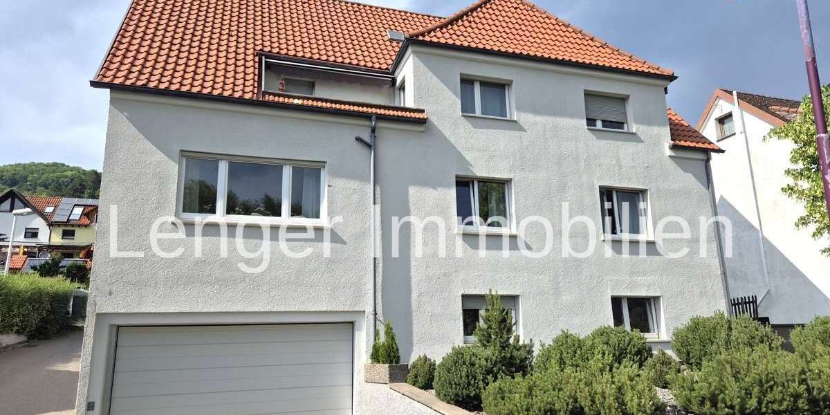 Etagenwohnung Albstadt - 2 Zimmer, 49 m&sup2;, 480&euro; | Angebot:27110005