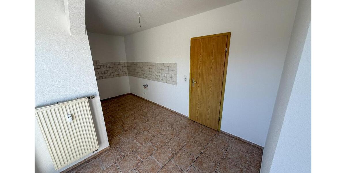 Dachgeschoßwohnung Werdau - 3 Zimmer, 67 m&sup2;, 368&euro; | Angebot:26131598