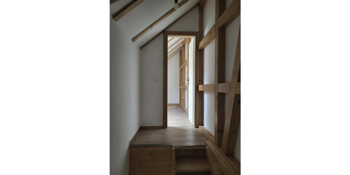 Etagenwohnung Eisenberg - 3 Zimmer, 46 m&sup2;, 350&euro; | Angebot:26531964