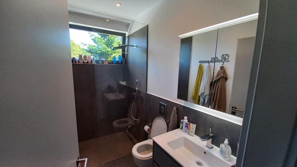 Dachgeschoßwohnung Timmendorfer Strand - 3 Zimmer, 90 m&sup2;, 1.700&euro; | Angebot:25452977