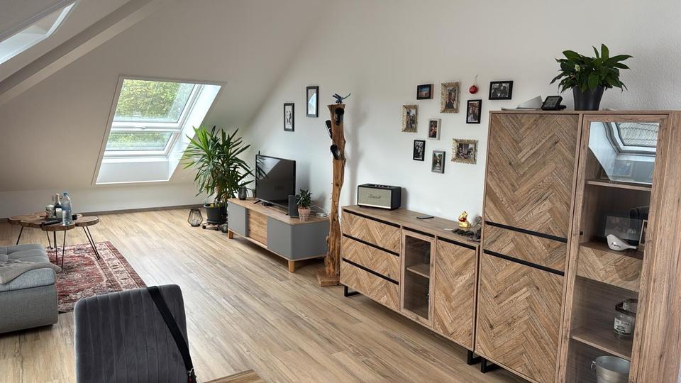 Dachgeschoßwohnung Taunusstein - 2 Zimmer, 65 m&sup2;, 995&euro; | Angebot:26447808