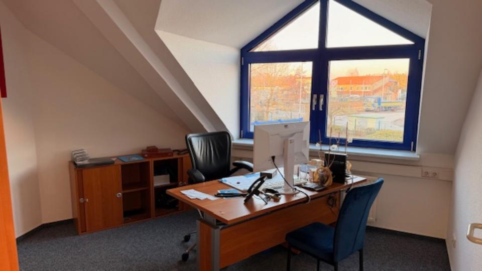 Gewerbeobjekt Schwerin Gartenstadt - 8&euro; | Angebot:24836452