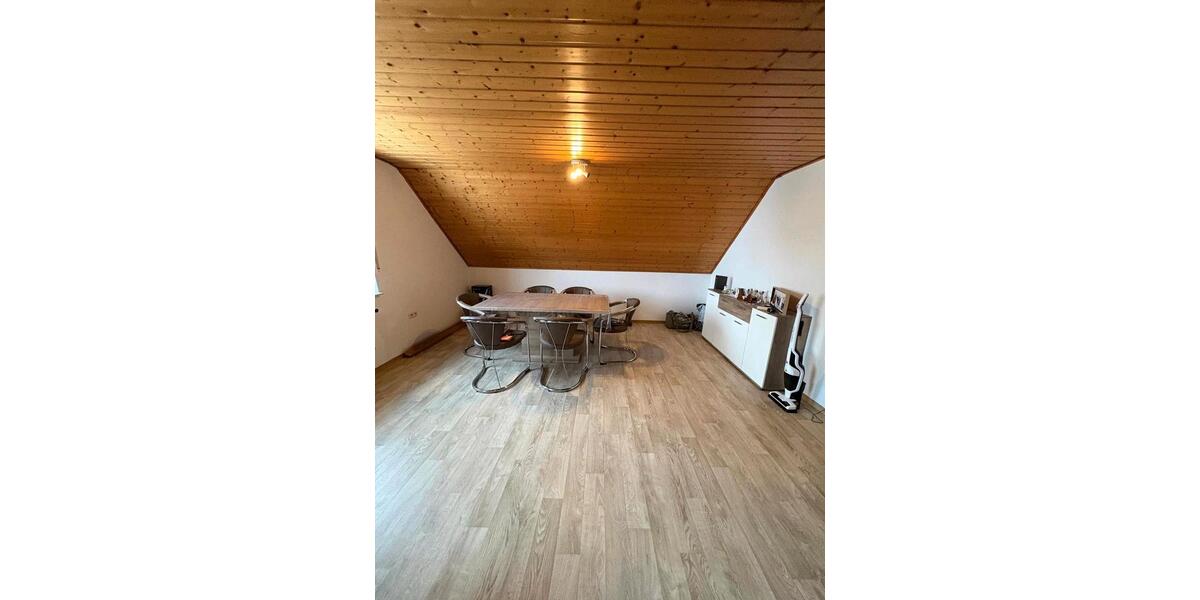 Etagenwohnung Westoverledingen - 2 Zimmer, 80 m&sup2;, 450&euro; | Angebot:26023128