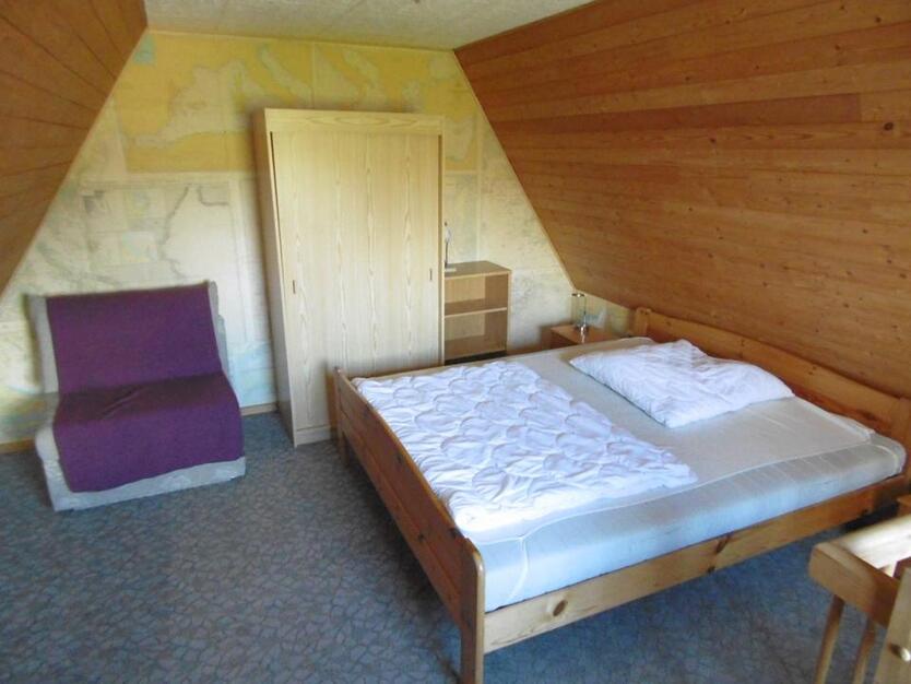 Möblierte Wohnung in idyllischem kleinen Haus - frühestens verfügbar ab November 2025 zimmer