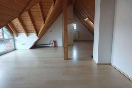 Haus Oberbessenbach Oberbessenbach - 5 Zimmer, 140 m&sup2;, 1.330&euro; | Angebot:24497389
