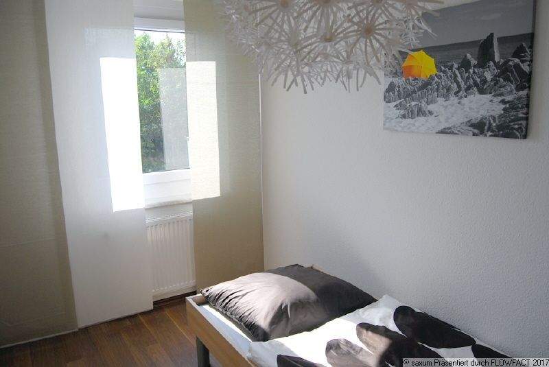 alles Neu mit Einbauküche, Aufzug + Balkon im Pfaffensteincarree 2 zimmer