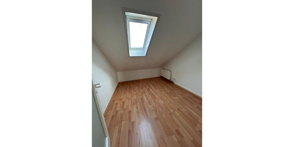 Dachgeschoßwohnung Passau Auerbach - 3 Zimmer, 62 m&sup2;, 495&euro; | Angebot:25361371