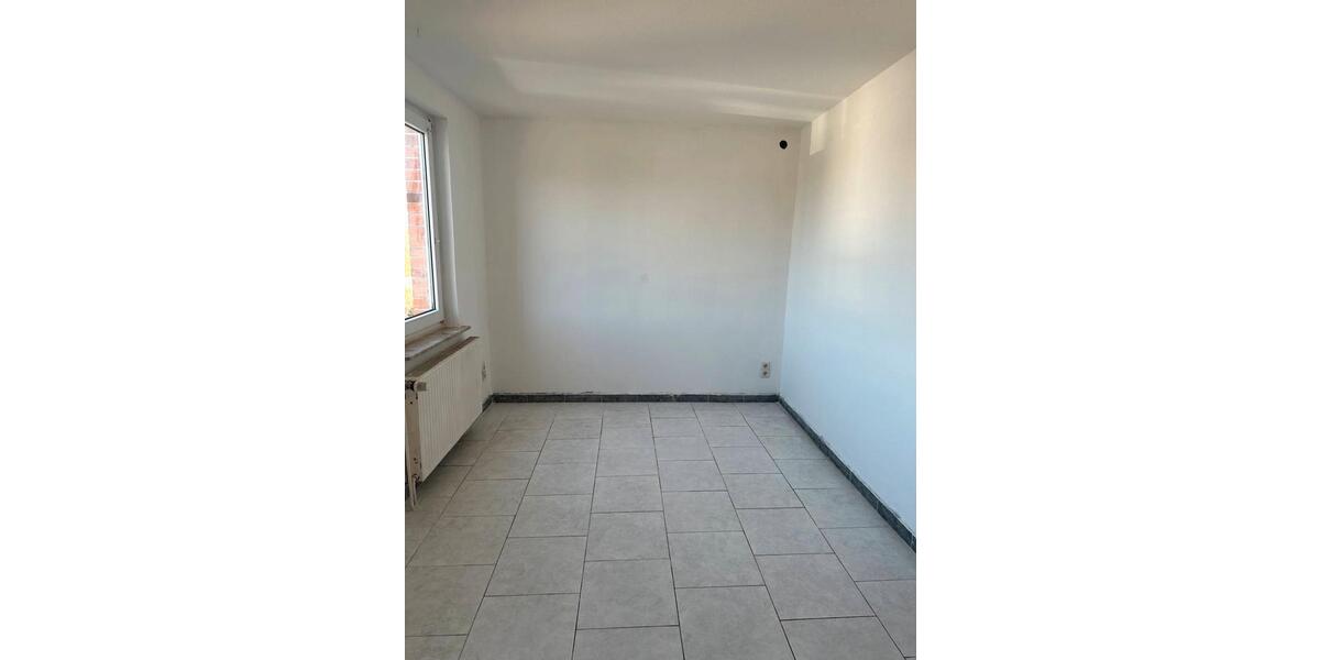 Etagenwohnung Gronau (Leine) - 3 Zimmer, 85 m&sup2;, 625&euro; | Angebot:26483388