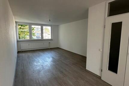 Wo das Leben so spielt - interessante 3,5 - Zimmer-Wohnung zimmer