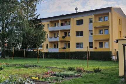 Wohnung Großenhain Bauda - 3 Zimmer, 59 m&sup2;, 385&euro; | Angebot:26948023