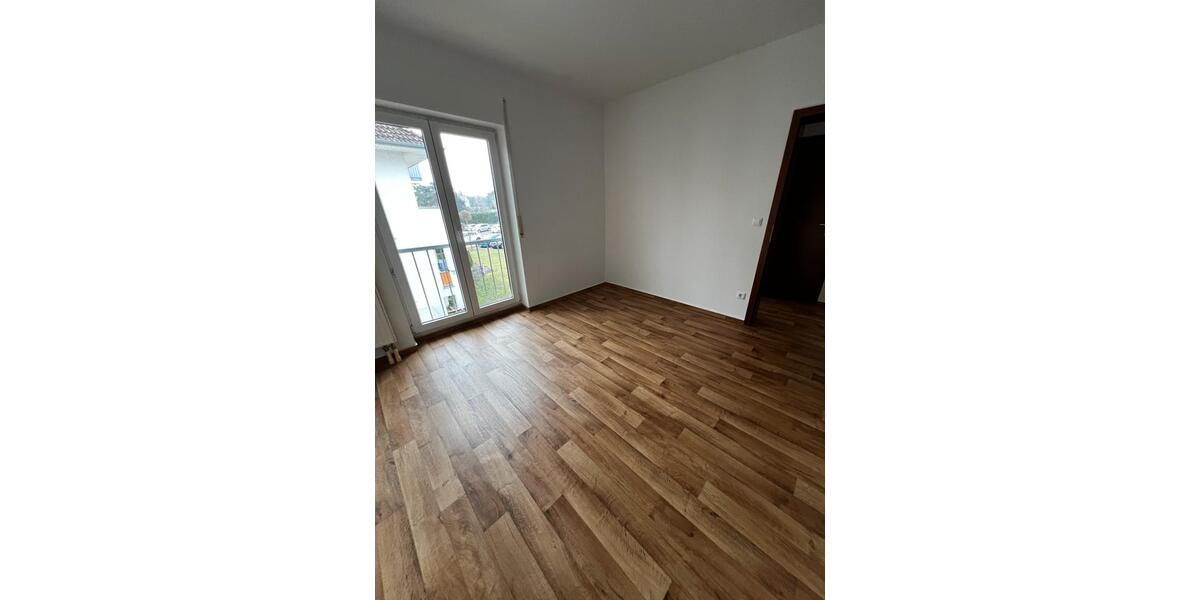 Etagenwohnung Treuenbrietzen - 3 Zimmer, 74 m&sup2;, 600&euro; | Angebot:25452557