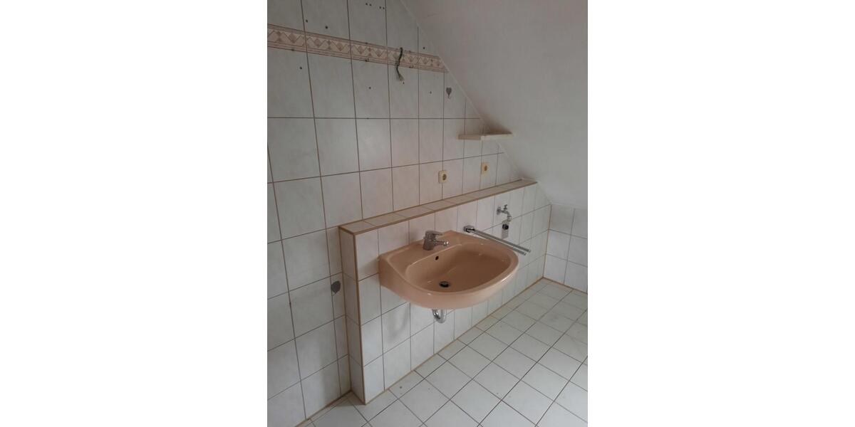 Dachgeschoßwohnung Ansbach - 3 Zimmer, 78 m&sup2;, 640&euro; | Angebot:24816645