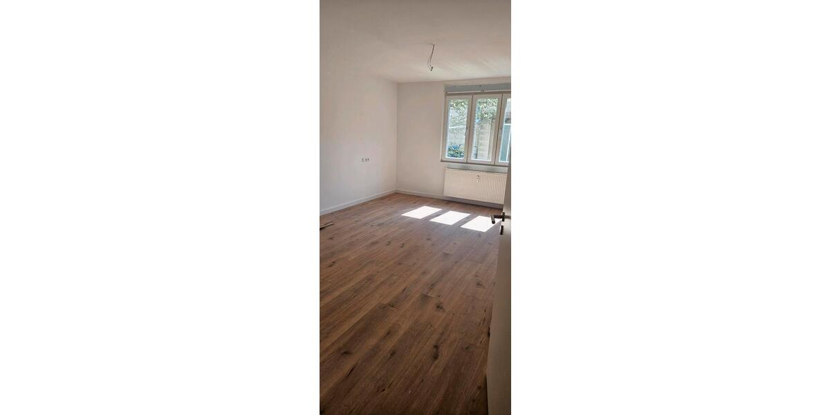 Etagenwohnung Esslingen am Neckar - 3 Zimmer, 85 m&sup2;, 1.290&euro; | Angebot:26603035