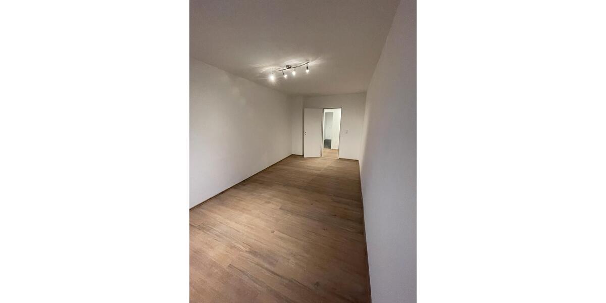 Wohnen auf Zeit Lingen (Ems) Damaschke - 5 Zimmer, 160 m&sup2;, 380&euro; | Angebot:16828875