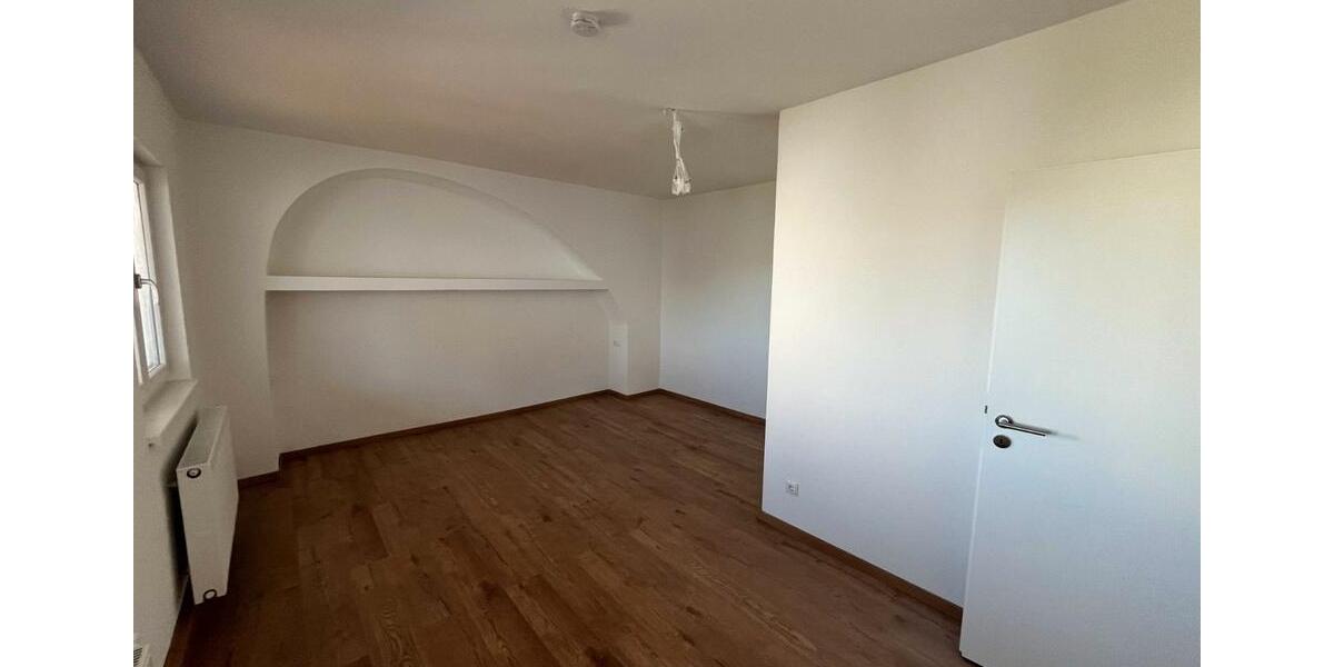Etagenwohnung Schönberg - 3.5 Zimmer, 124 m&sup2;, 790&euro; | Angebot:26422247