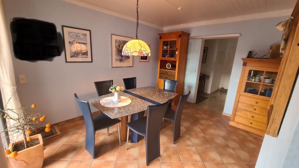 Helle Erdgeschosswohnung (148 m²) mit Garten, Terrasse, Kamin 4 zimmer