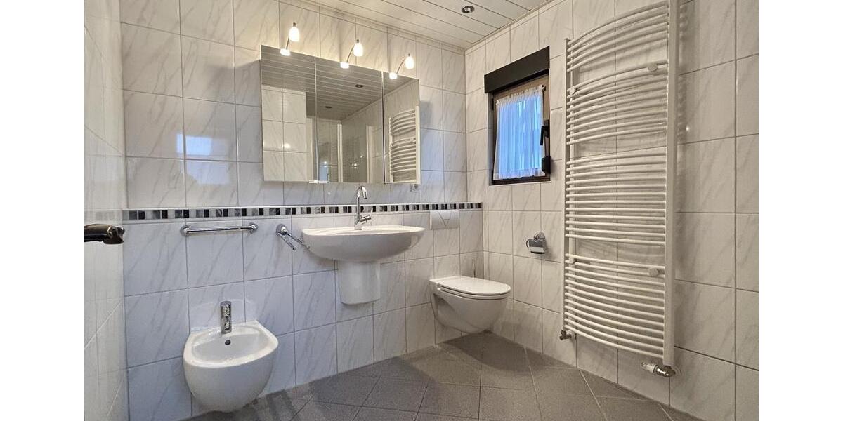 Einfamilienhaus Attendorn - 4 Zimmer, 115 m&sup2;, 1.250&euro; | Angebot:24920785