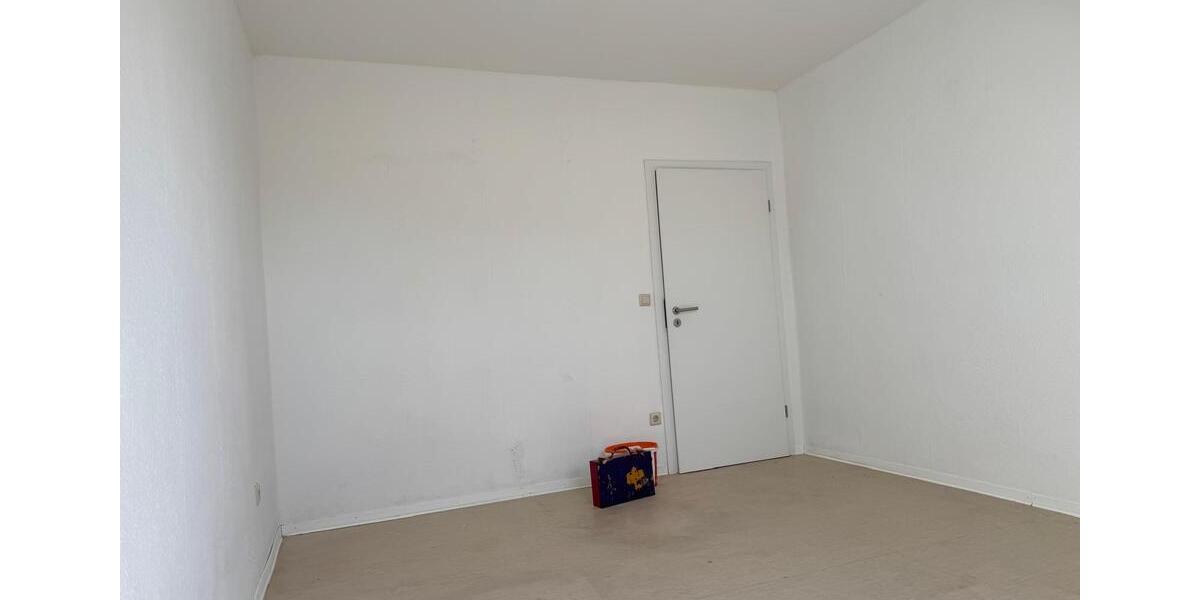 Dachgeschoßwohnung Beindersheim - 4 Zimmer, 90 m&sup2;, 850&euro; | Angebot:24982993