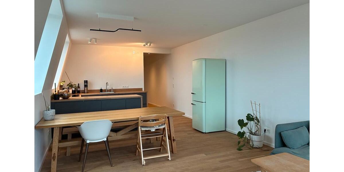 Neuwertige Vier-Zimmer-Wohnung mit Blick ins Grüne 4 zimmer