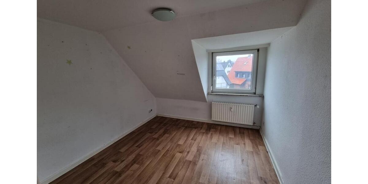 Dachgeschoßwohnung Braunschweig Lehndorf-Watenbüttel - 3 Zimmer, 45 m&sup2;, 400&euro; | Angebot:25169140