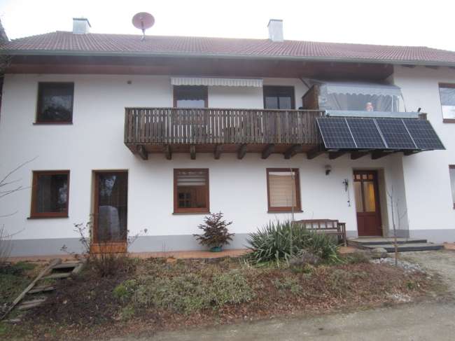 Etagenwohnung Neufahrn in Niederbayern - 4 Zimmer, 116 m&sup2;, 990&euro; | Angebot:25270967