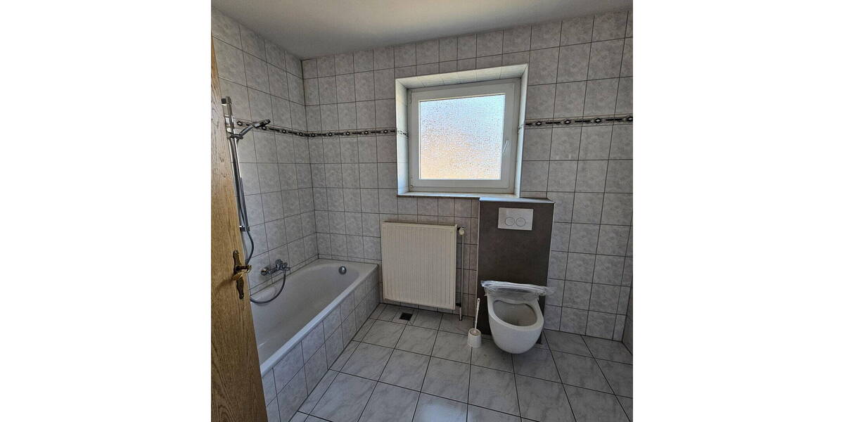 Etagenwohnung Burg - 3 Zimmer, 79 m&sup2;, 520&euro; | Angebot:26497111
