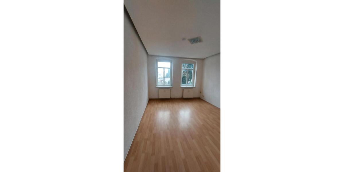 Etagenwohnung Groitzsch - 2.5 Zimmer, 63 m&sup2;, 360&euro; | Angebot:25980921