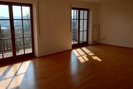 Wohnung Bayerbach - 4 Zimmer, 140 m&sup2;, 1.088&euro; | Angebot:26021051