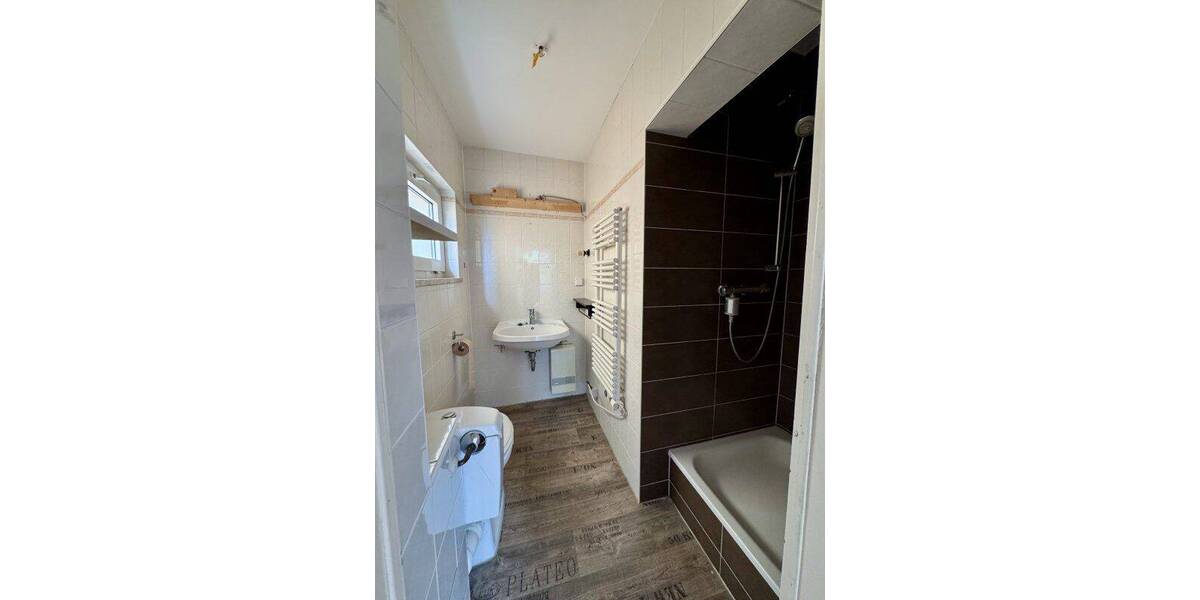 Etagenwohnung Eberswalde - 4 Zimmer, 127 m&sup2;, 1.300&euro; | Angebot:26891756