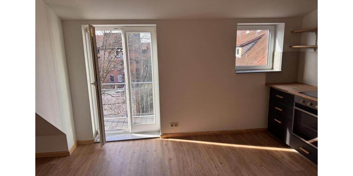 Dachgeschoßwohnung Lüneburg Ebensberg - 2 Zimmer, 120 m&sup2;, 1.500&euro; | Angebot:25648228